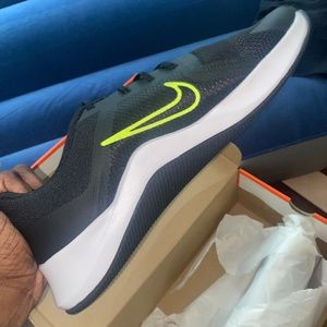 Nike MC Trainer 2